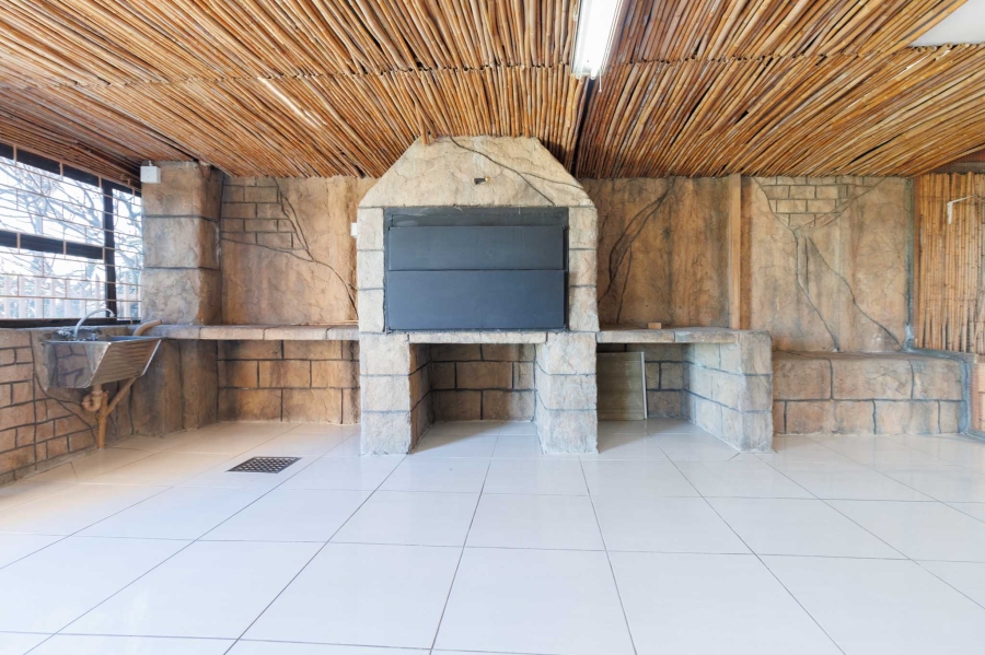 To Let 2 Bedroom Property for Rent in Plattekloof 2 Western Cape